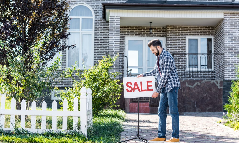 Selling a House – Strategies for How and When to Sell a Home